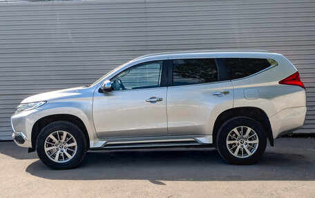 Mitsubishi Pajero Sport III рестайлинг, 2018 год, 2 835 000 рублей, 8 фотография