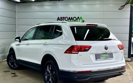 Volkswagen Tiguan II, 2022 год, 4 199 000 рублей, 4 фотография