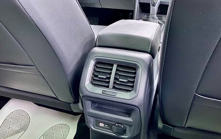 Volkswagen Tiguan II, 2022 год, 4 199 000 рублей, 36 фотография