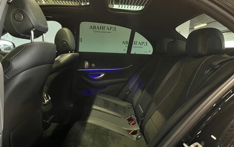 Mercedes-Benz E-Класс, 2021 год, 5 700 000 рублей, 7 фотография
