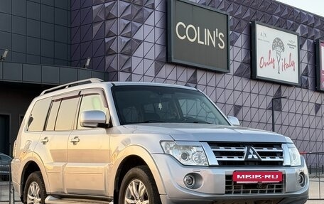 Mitsubishi Pajero IV, 2011 год, 1 797 000 рублей, 2 фотография