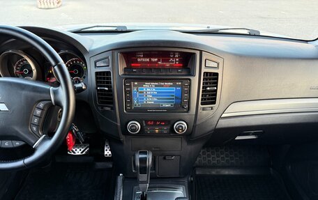 Mitsubishi Pajero IV, 2011 год, 1 797 000 рублей, 21 фотография