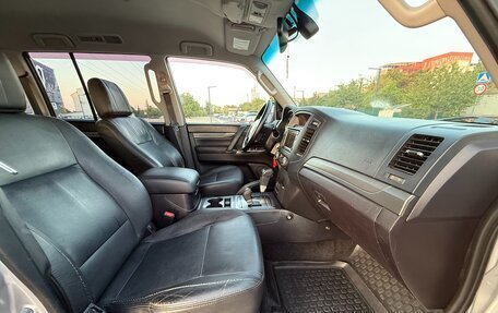 Mitsubishi Pajero IV, 2011 год, 1 797 000 рублей, 23 фотография