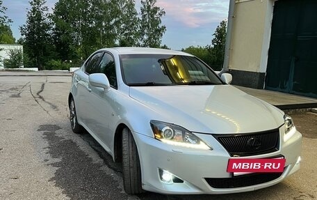 Lexus IS II рестайлинг 2, 2006 год, 1 350 000 рублей, 3 фотография