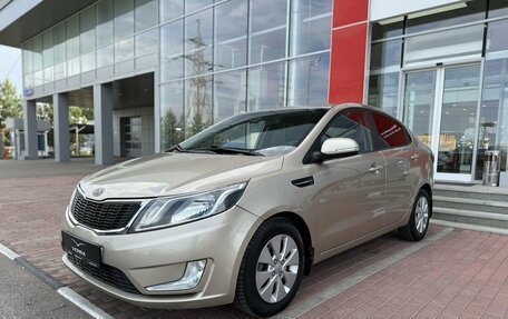 KIA Rio III рестайлинг, 2011 год, 850 000 рублей, 2 фотография