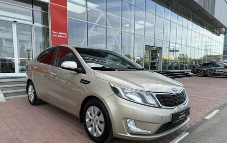 KIA Rio III рестайлинг, 2011 год, 850 000 рублей, 4 фотография