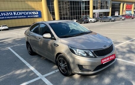 KIA Rio III рестайлинг, 2012 год, 920 000 рублей, 3 фотография
