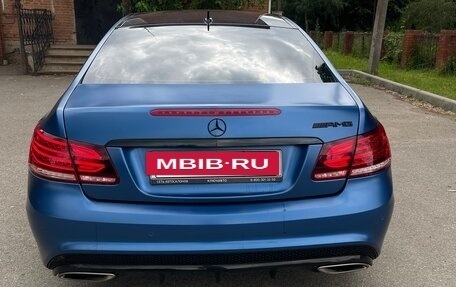 Mercedes-Benz E-Класс, 2013 год, 1 880 000 рублей, 4 фотография