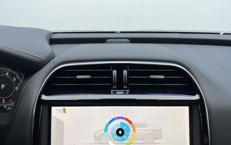 Jaguar XE I рестайлинг, 2024 год, 3 821 120 рублей, 7 фотография