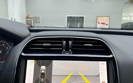 Jaguar XE I рестайлинг, 2024 год, 3 821 120 рублей, 2 фотография