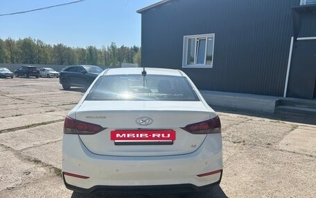 Hyundai Solaris II рестайлинг, 2018 год, 1 150 000 рублей, 3 фотография
