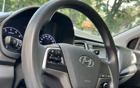 Hyundai Solaris II рестайлинг, 2020 год, 1 310 000 рублей, 8 фотография