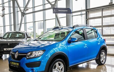 Renault Sandero II рестайлинг, 2017 год, 1 348 000 рублей, 3 фотография