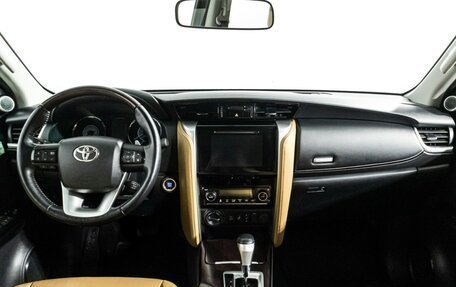 Toyota Fortuner II, 2019 год, 3 449 700 рублей, 13 фотография