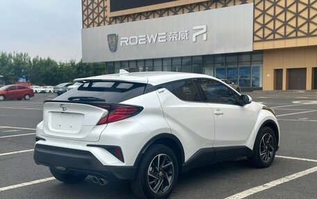 Toyota C-HR I рестайлинг, 2022 год, 1 743 001 рублей, 15 фотография