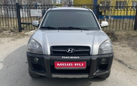 Hyundai Tucson III, 2006 год, 1 000 000 рублей, 1 фотография