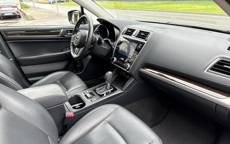 Subaru Legacy VII, 2018 год, 2 300 000 рублей, 8 фотография