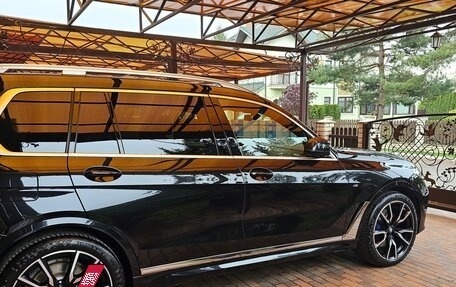 BMW X7, 2019 год, 8 450 000 рублей, 2 фотография