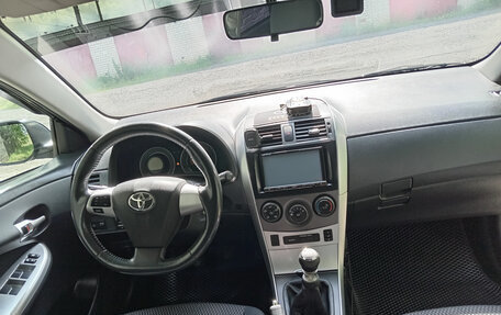 Toyota Corolla, 2011 год, 950 000 рублей, 6 фотография