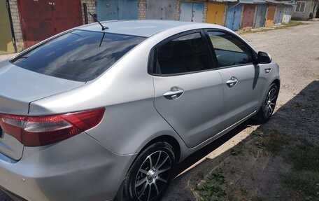 KIA Rio III рестайлинг, 2011 год, 800 000 рублей, 8 фотография