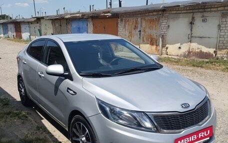 KIA Rio III рестайлинг, 2011 год, 800 000 рублей, 2 фотография