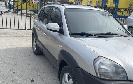 Hyundai Tucson III, 2006 год, 1 000 000 рублей, 2 фотография
