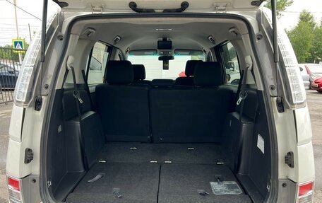 Toyota ISis I, 2011 год, 1 179 000 рублей, 12 фотография