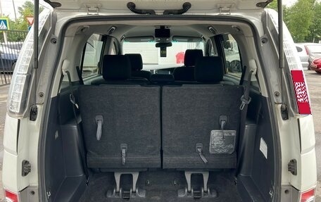 Toyota ISis I, 2011 год, 1 179 000 рублей, 13 фотография