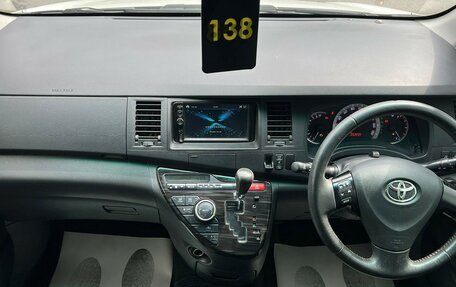 Toyota ISis I, 2011 год, 1 179 000 рублей, 16 фотография