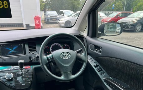 Toyota ISis I, 2011 год, 1 179 000 рублей, 19 фотография