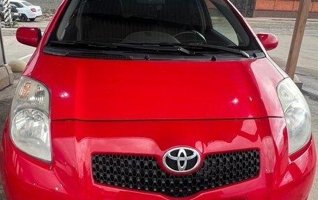 Toyota Yaris III рестайлинг, 2008 год, 700 000 рублей, 6 фотография