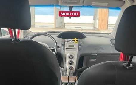Toyota Yaris III рестайлинг, 2008 год, 700 000 рублей, 7 фотография