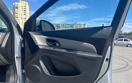 Chevrolet Cruze II, 2011 год, 735 000 рублей, 15 фотография
