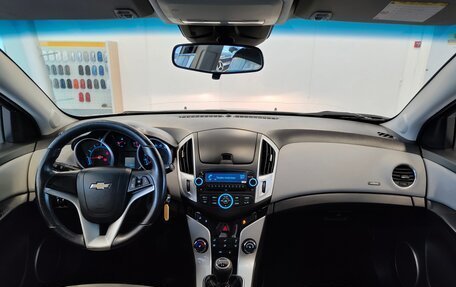 Chevrolet Cruze II, 2014 год, 784 000 рублей, 7 фотография