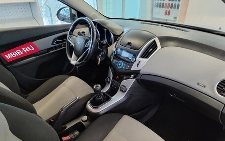 Chevrolet Cruze II, 2014 год, 784 000 рублей, 5 фотография