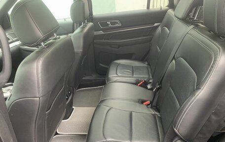 Ford Explorer VI, 2018 год, 3 069 900 рублей, 6 фотография