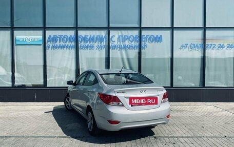 Hyundai Solaris II рестайлинг, 2011 год, 755 000 рублей, 3 фотография
