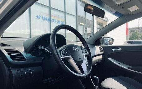 Hyundai Solaris II рестайлинг, 2011 год, 755 000 рублей, 10 фотография