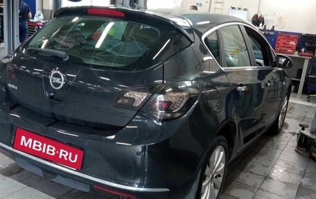 Opel Astra J, 2013 год, 720 000 рублей, 3 фотография