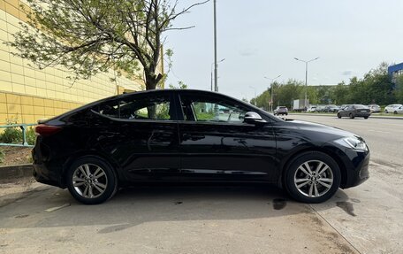 Hyundai Elantra VI рестайлинг, 2018 год, 1 630 000 рублей, 6 фотография