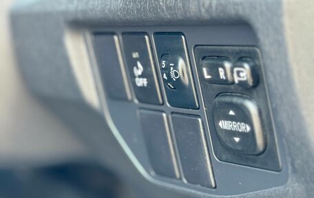 Toyota Prius, 2013 год, 875 000 рублей, 6 фотография