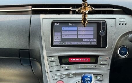 Toyota Prius, 2013 год, 875 000 рублей, 10 фотография