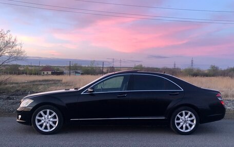 Mercedes-Benz S-Класс, 2007 год, 1 800 000 рублей, 3 фотография