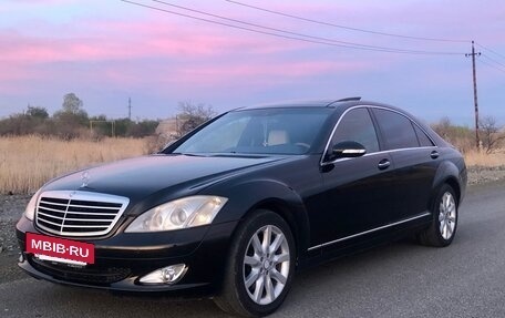 Mercedes-Benz S-Класс, 2007 год, 1 800 000 рублей, 2 фотография