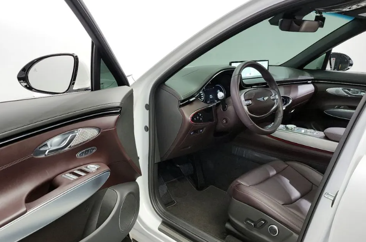 Genesis GV70, 2021 год, 4 200 000 рублей, 10 фотография