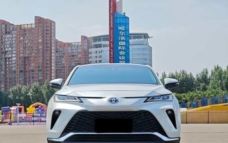 Toyota Venza, 2022 год, 4 180 000 рублей, 2 фотография