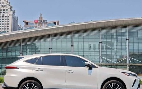 Toyota Venza, 2022 год, 4 180 000 рублей, 5 фотография