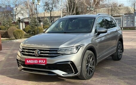 Volkswagen Tiguan II, 2021 год, 2 599 000 рублей, 6 фотография