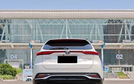 Toyota Venza, 2022 год, 4 180 000 рублей, 7 фотография