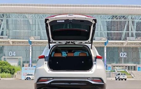 Toyota Venza, 2022 год, 4 180 000 рублей, 15 фотография